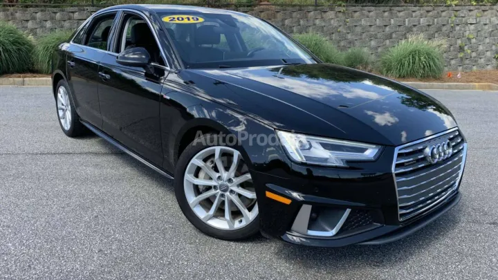 Audi A4 132.000 k.m.